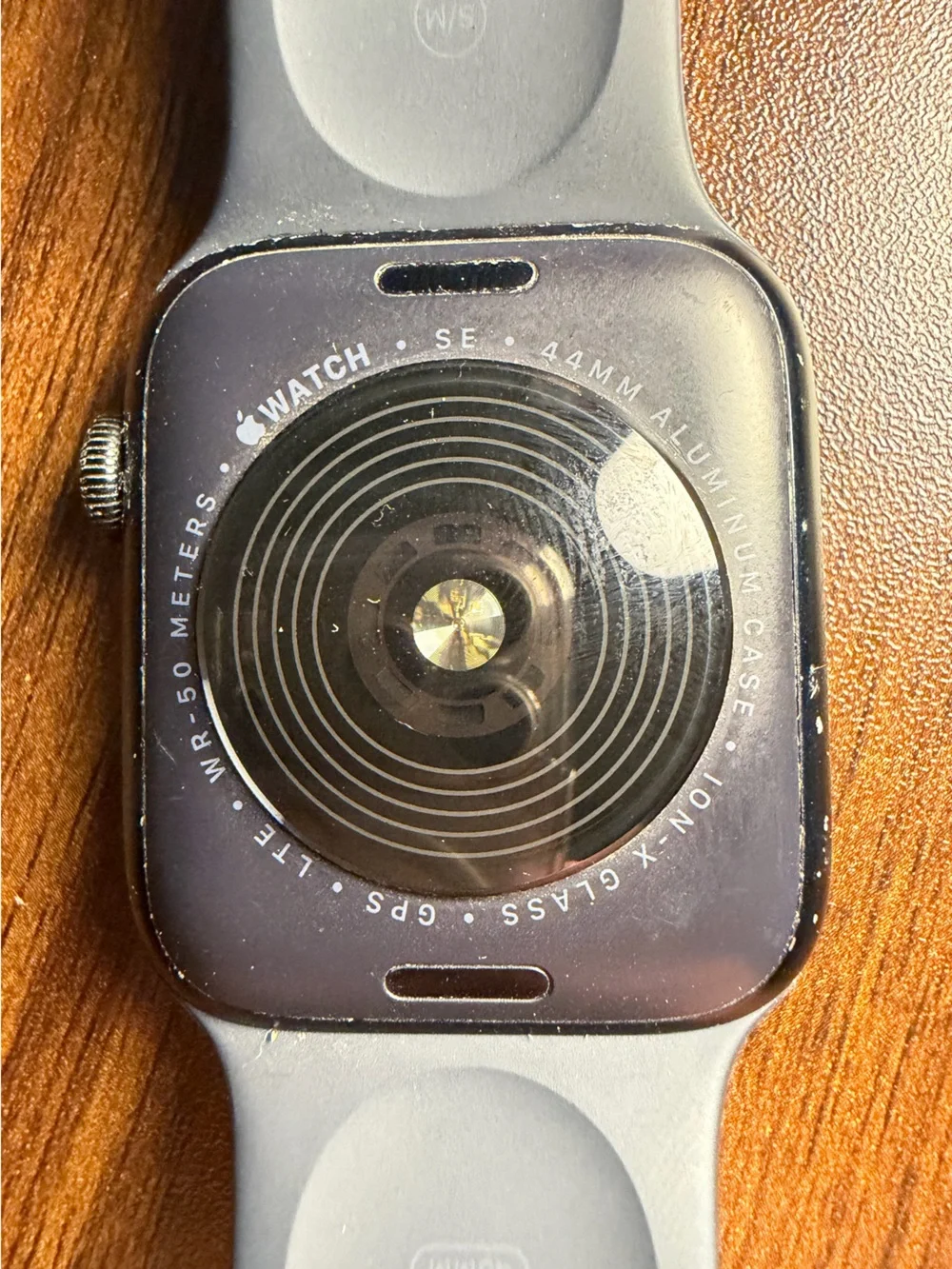 Apple Watch SE Cellular 44mm OE Band - Unlocked